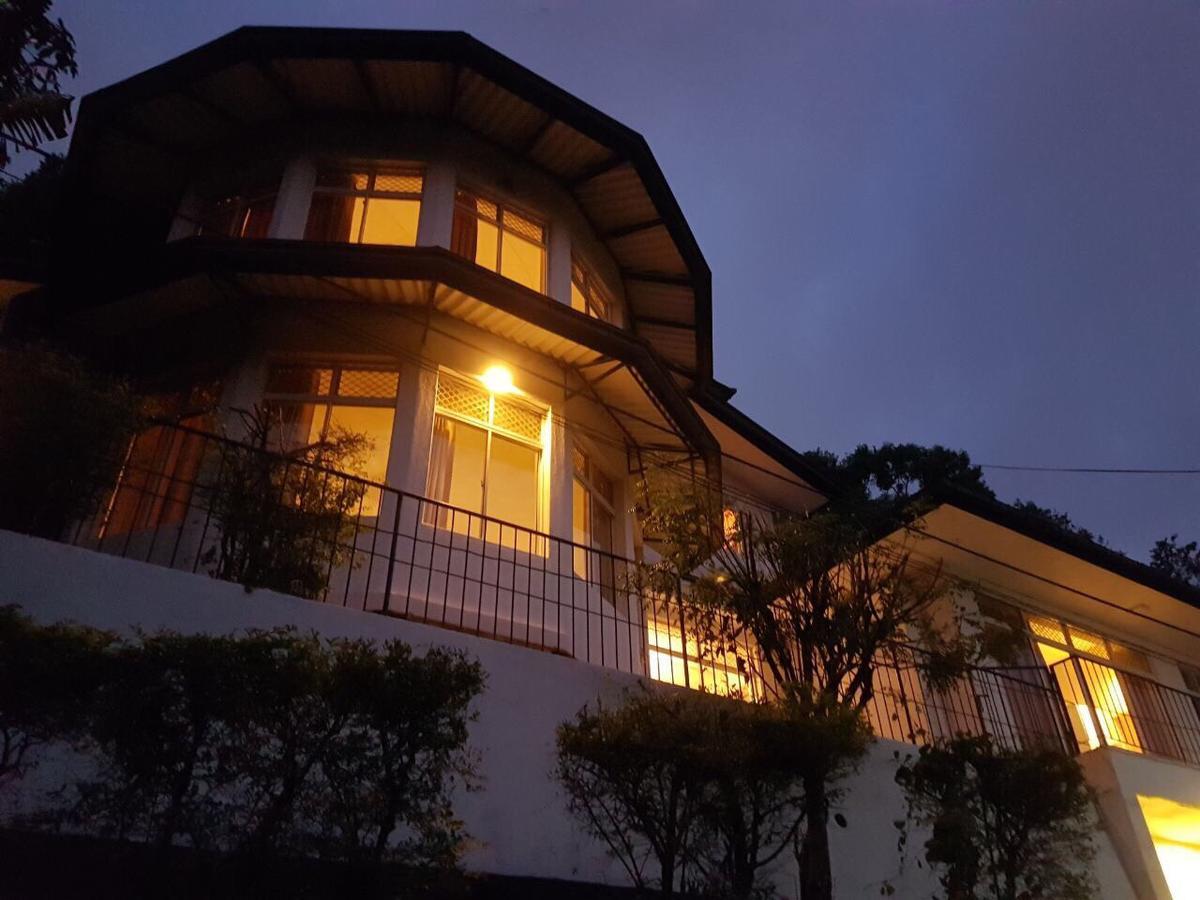 Che'S Villa Kandy Eksteriør billede