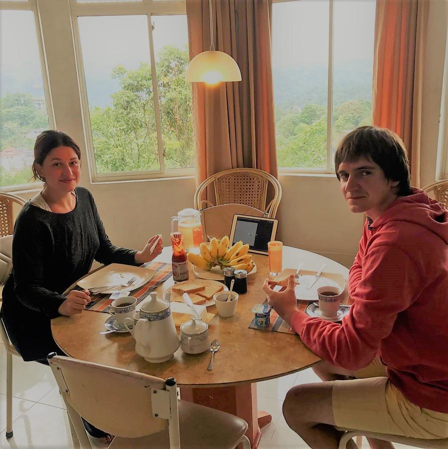 Che'S Villa Kandy Eksteriør billede
